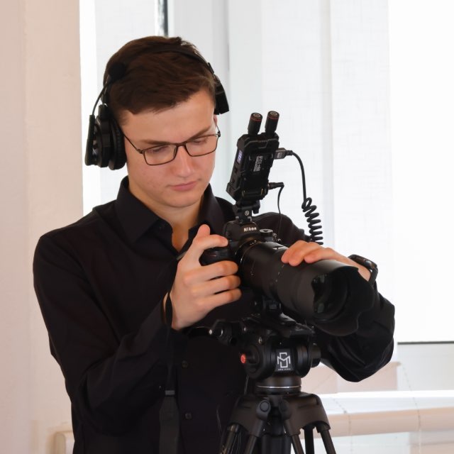 Danyil Maksymchuk bei der Arbeit
